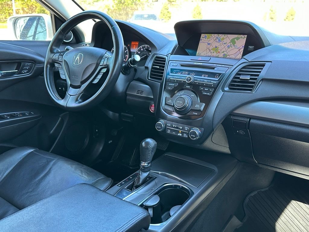 Used 2015  Acura Technology Package image 17