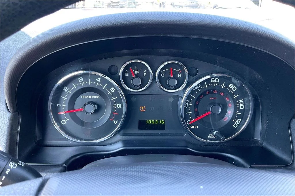 Used 2010  Ford SE image 18