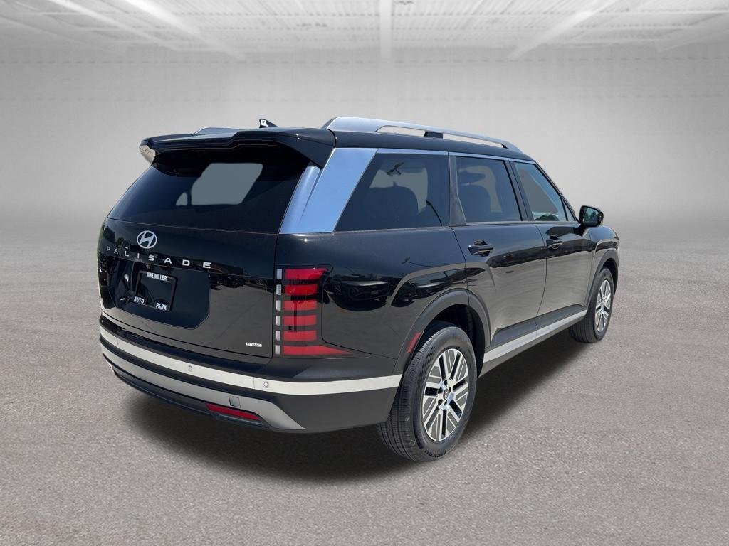 New 2026 Abyss Black Hyundai SEL 8P image 5