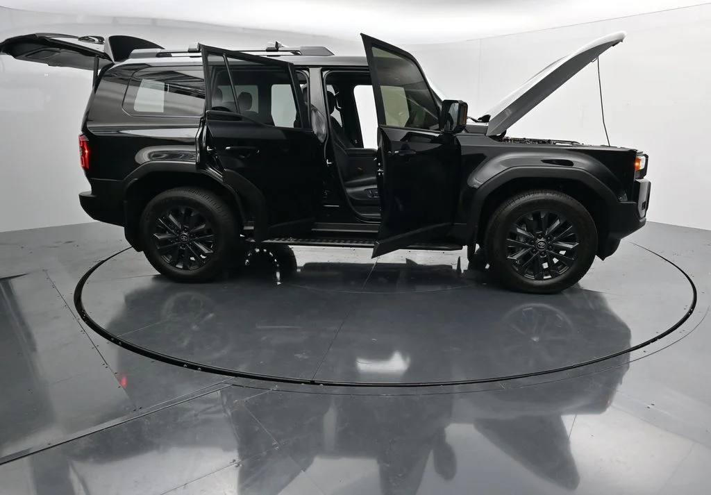 Used 2024 Black Toyota Base image 39