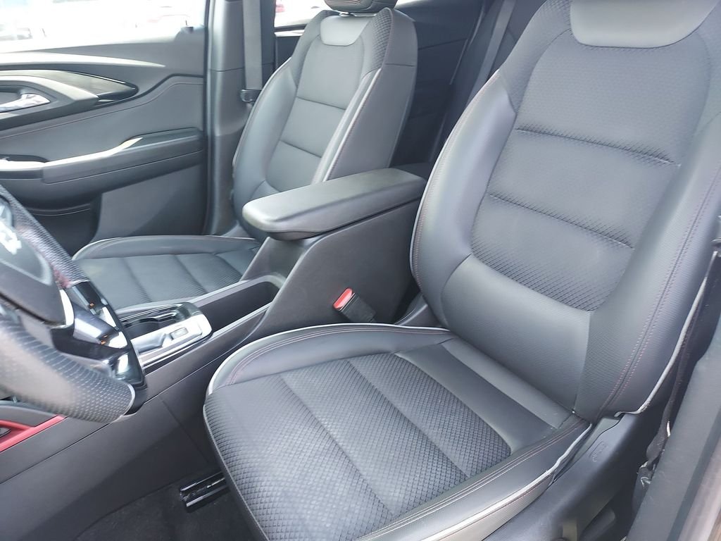 Used 2022 Black Chevrolet RS image 17