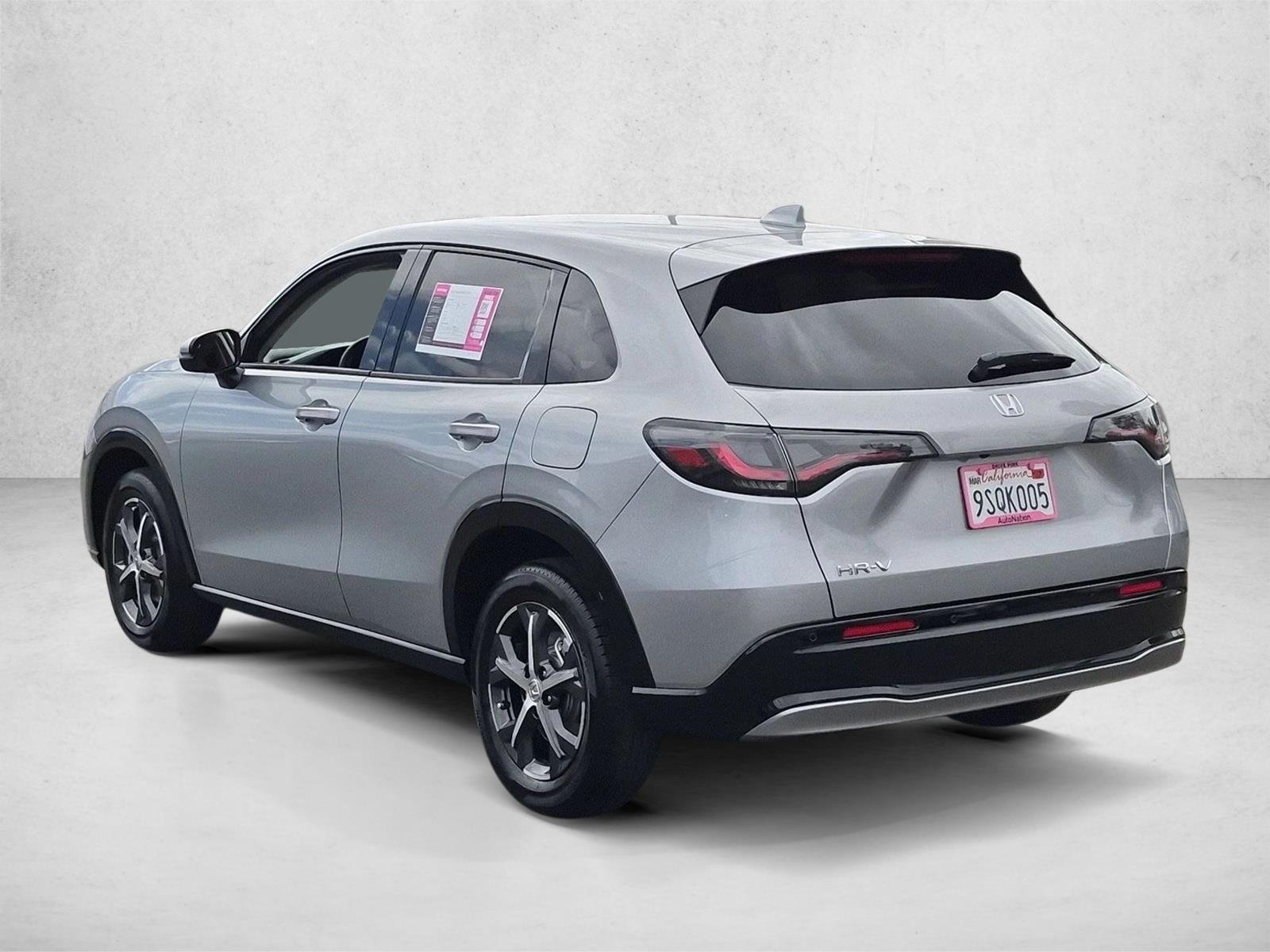 Used 2025 Silver Honda EX-L image 8