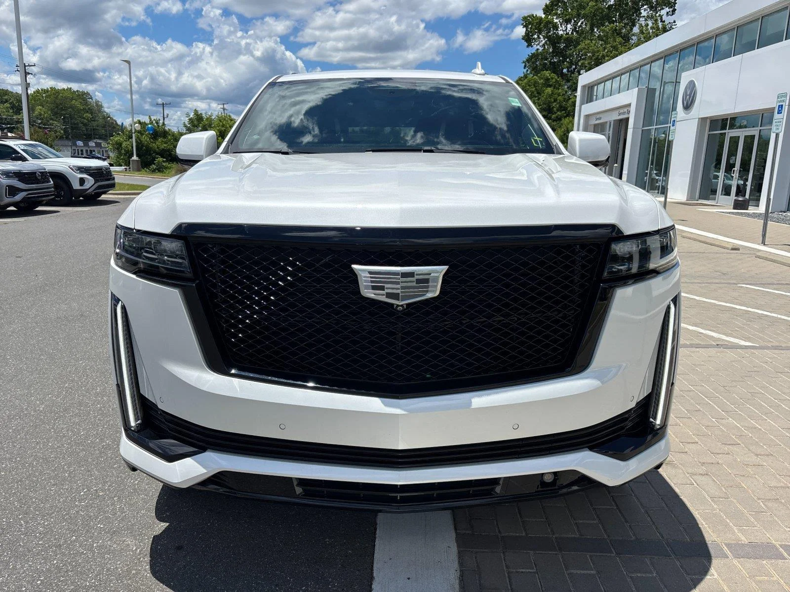 Used 2023 Crystal White Tricoat Cadillac 4WD Sport Platinum image 8