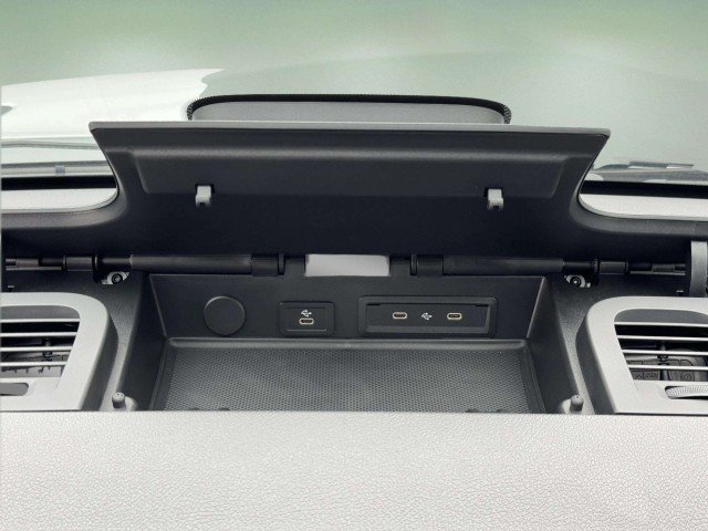New 2026  Mercedes-Benz  image 16