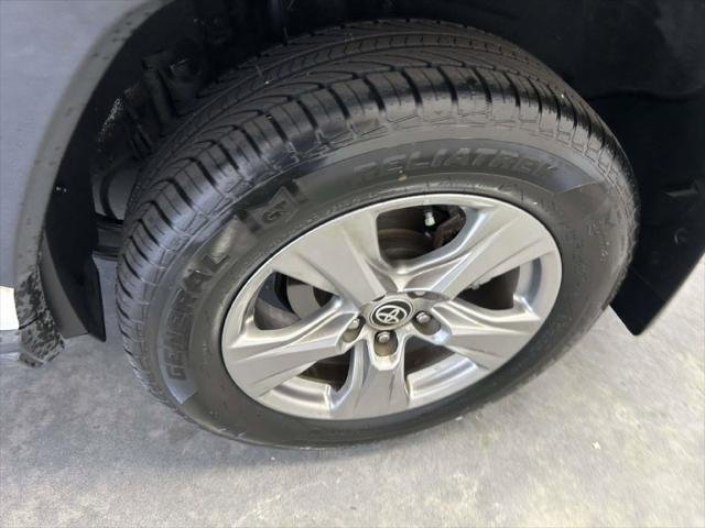 Certified Used 2024 ICE CAP Toyota  image 6