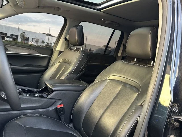 Certified Used 2022 Black Jeep 4xe image 9