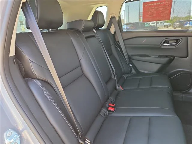 Used 2023 Gray Nissan SL image 10