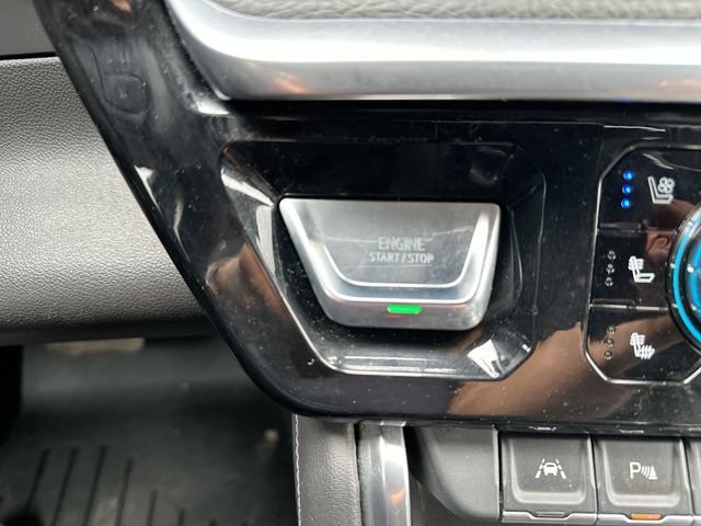 Used 2022 Pacific Blue Metallic GMC Denali image 19