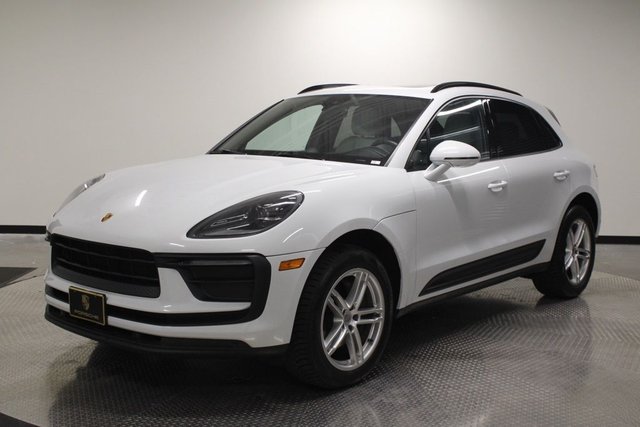 2022 Porsche Macan 