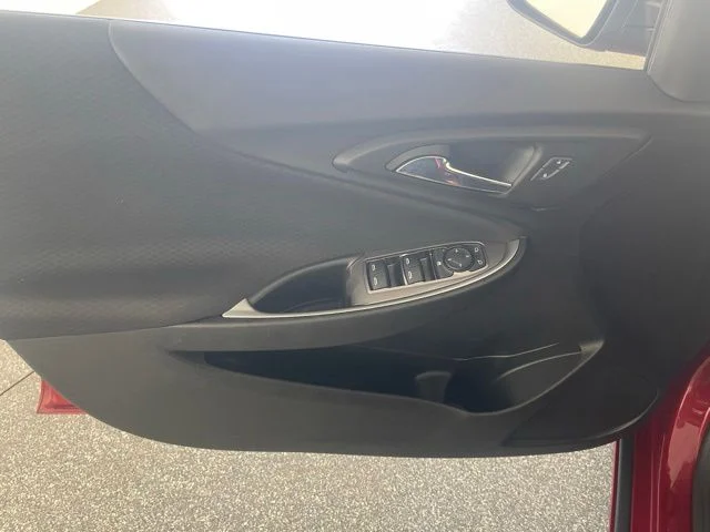 Used 2021 Red Chevrolet RS image 35