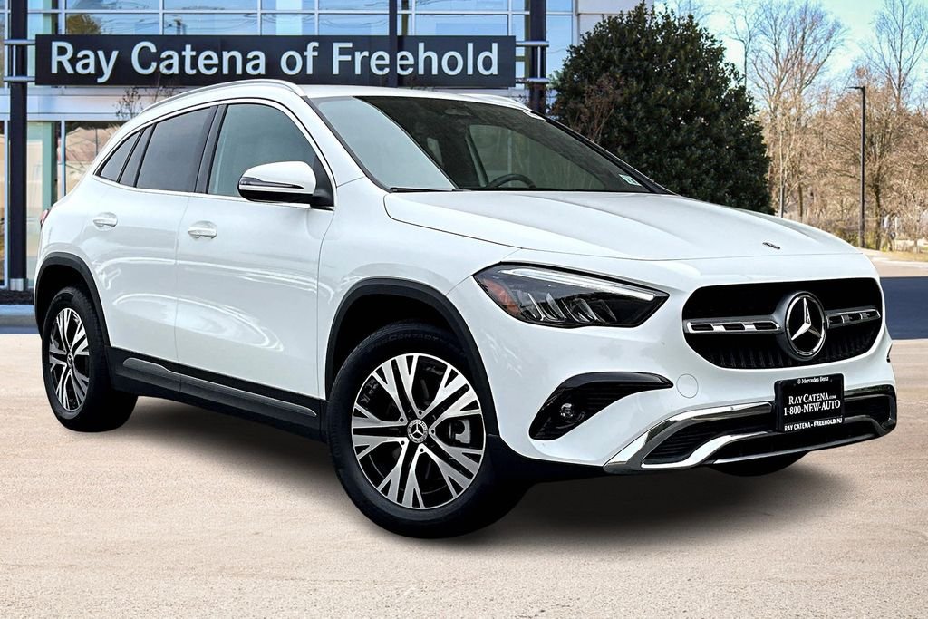 Certified Used 2025 White Mercedes-Benz GLA 250 image 11