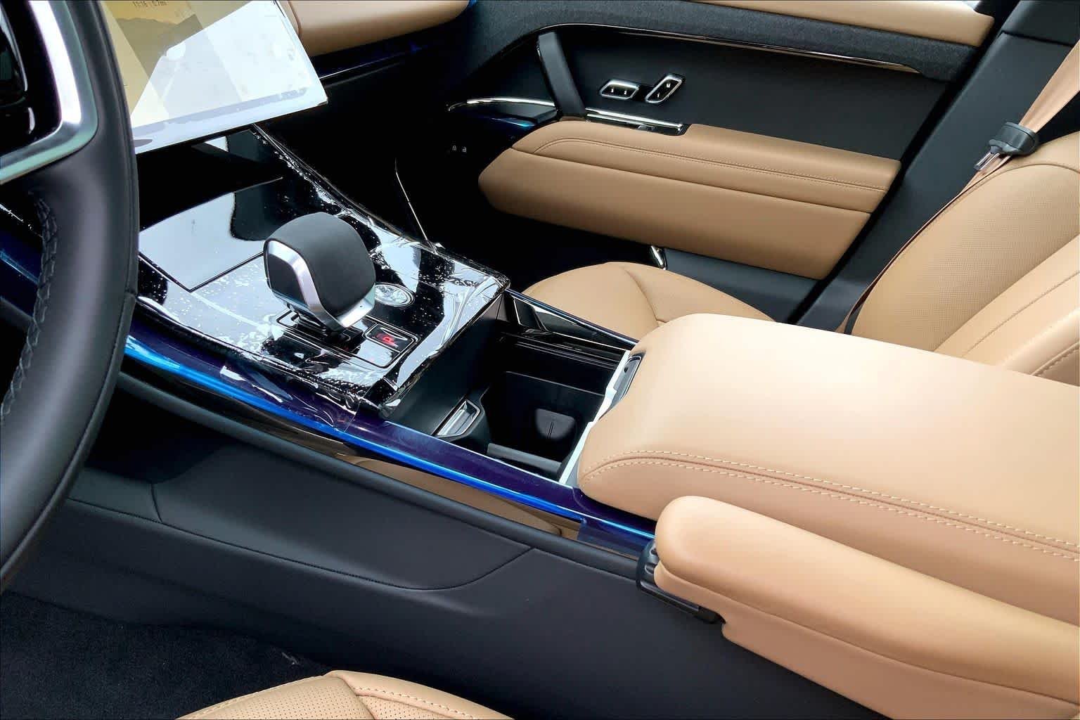 2026 Land Rover Range Rover Sport SE - Photo 10