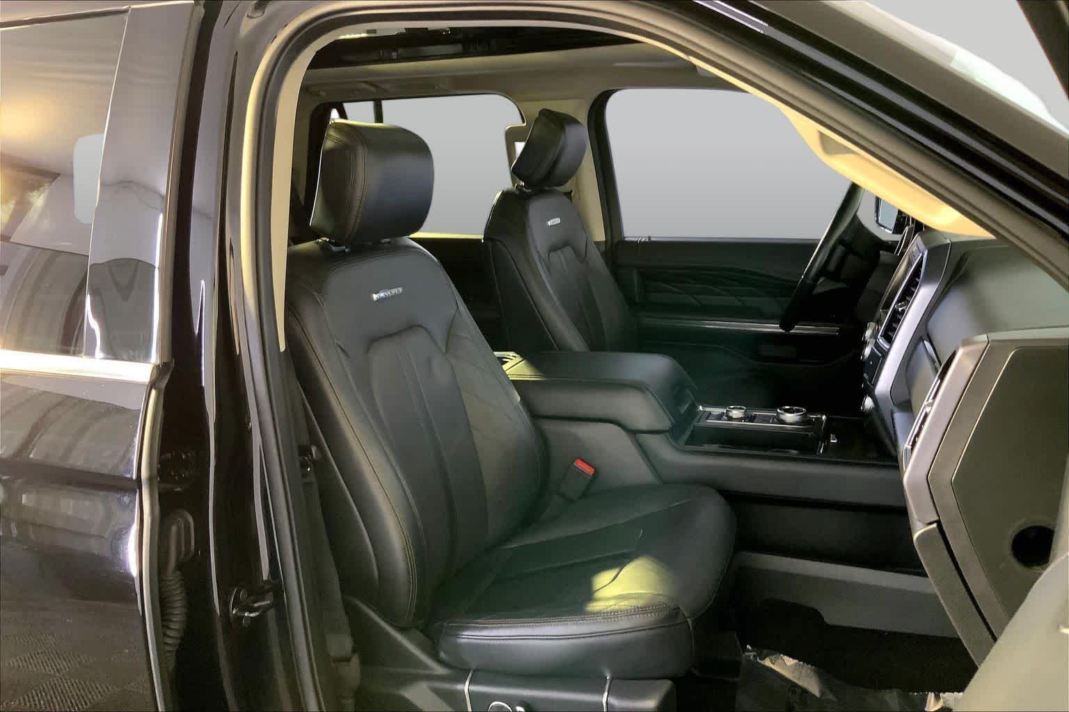 Used 2019 Agate Black Metallic Ford Platinum image 8