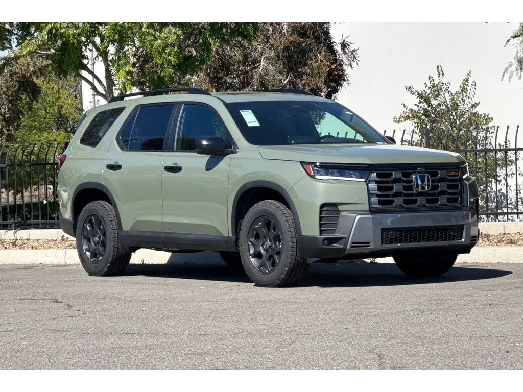 New 2026 Ash Green Metallic Honda TrailSport image 2