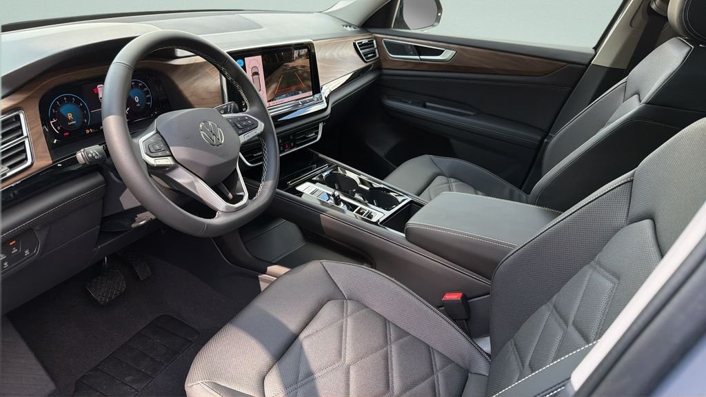 New 2026 Pure Gray Volkswagen SE w/Technology image 29