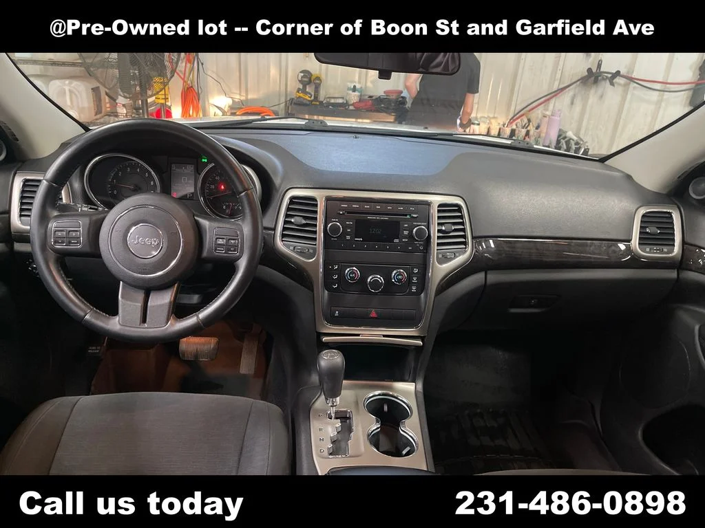 Used 2013 White Jeep Laredo image 18
