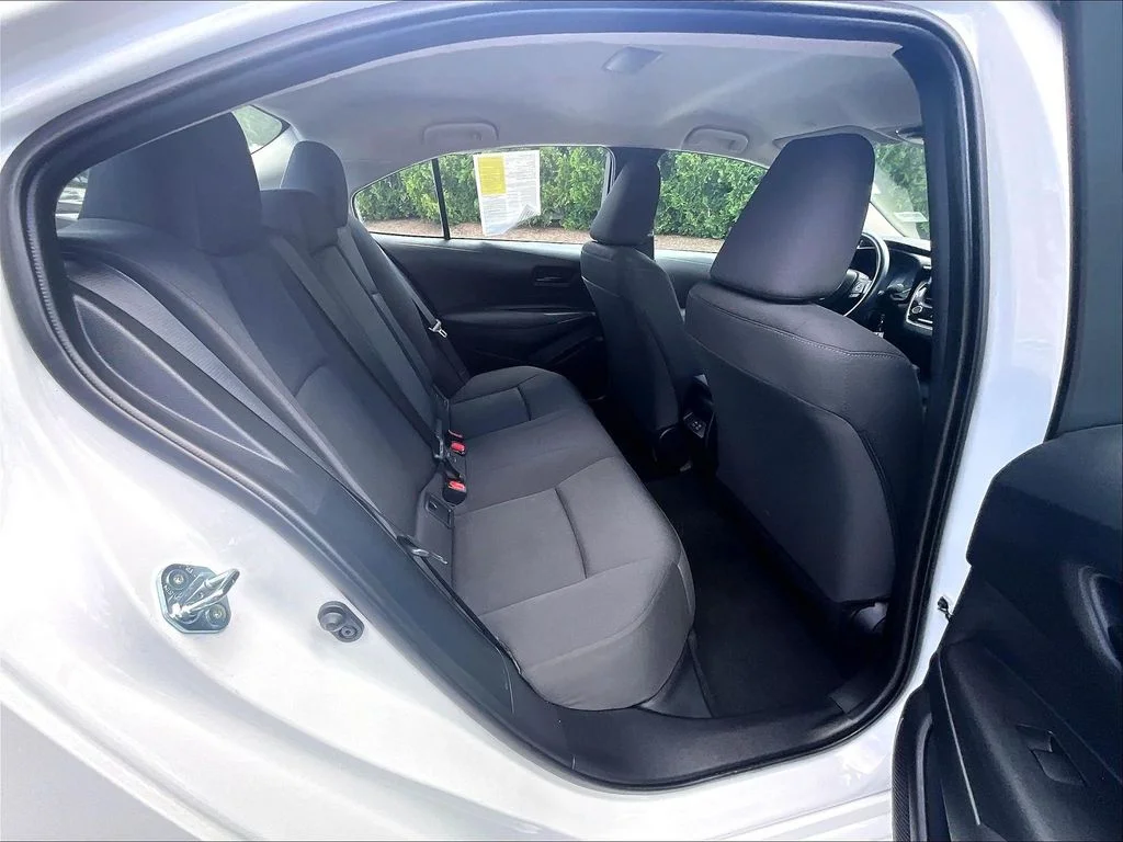 Used 2025 White Toyota LE image 16
