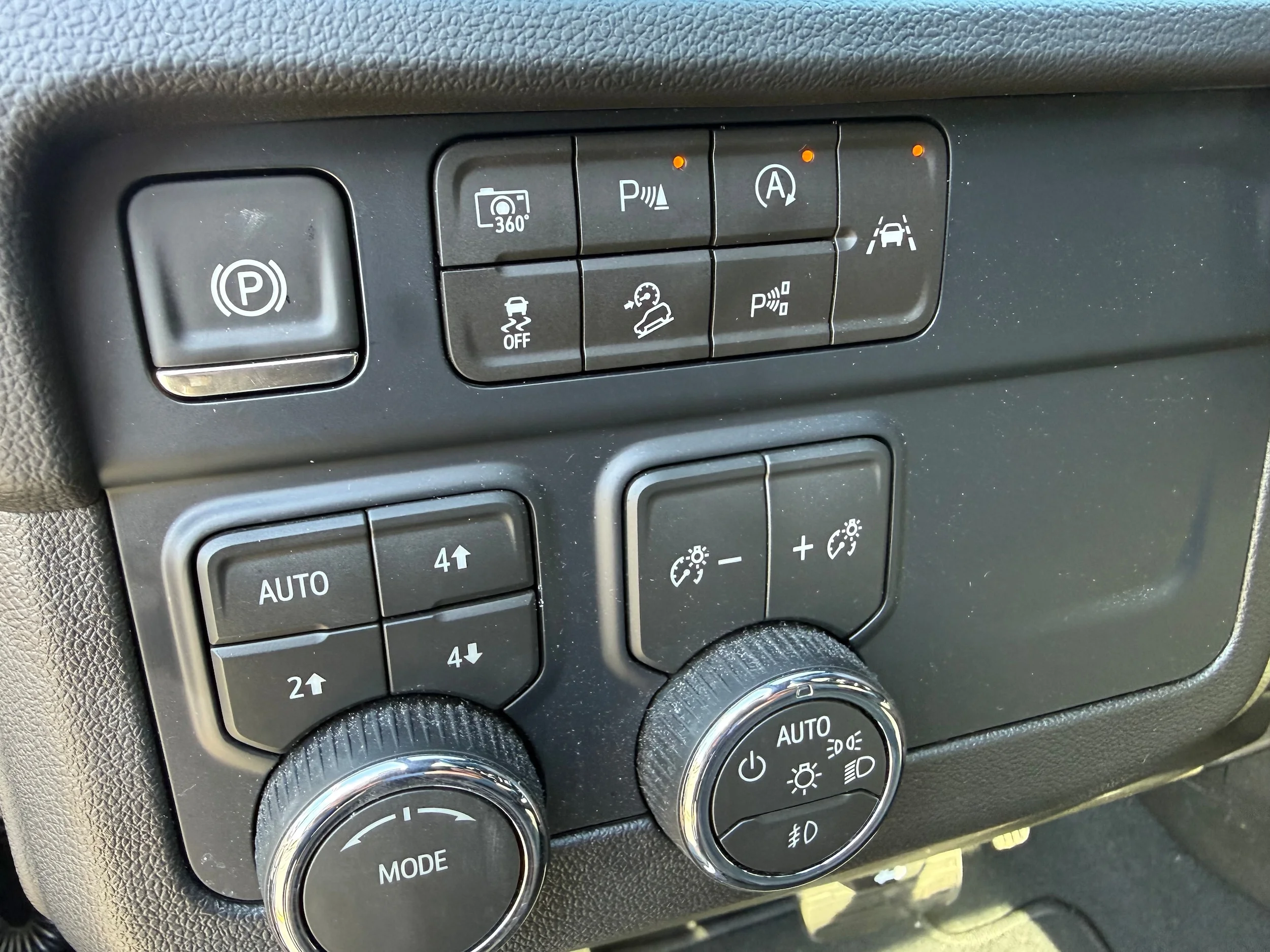 Used 2026 Black Chevrolet Z71 image 15