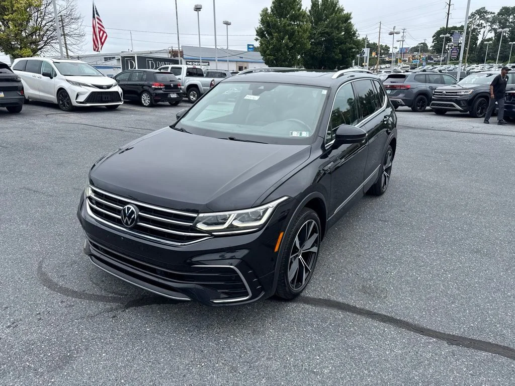 Certified Used 2023 Deep Black Pearl Volkswagen 2.0T SEL R-Line image 11