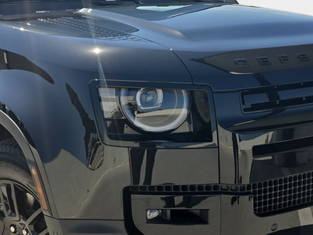 New 2026 Santorini Black LAND ROVER S image 32