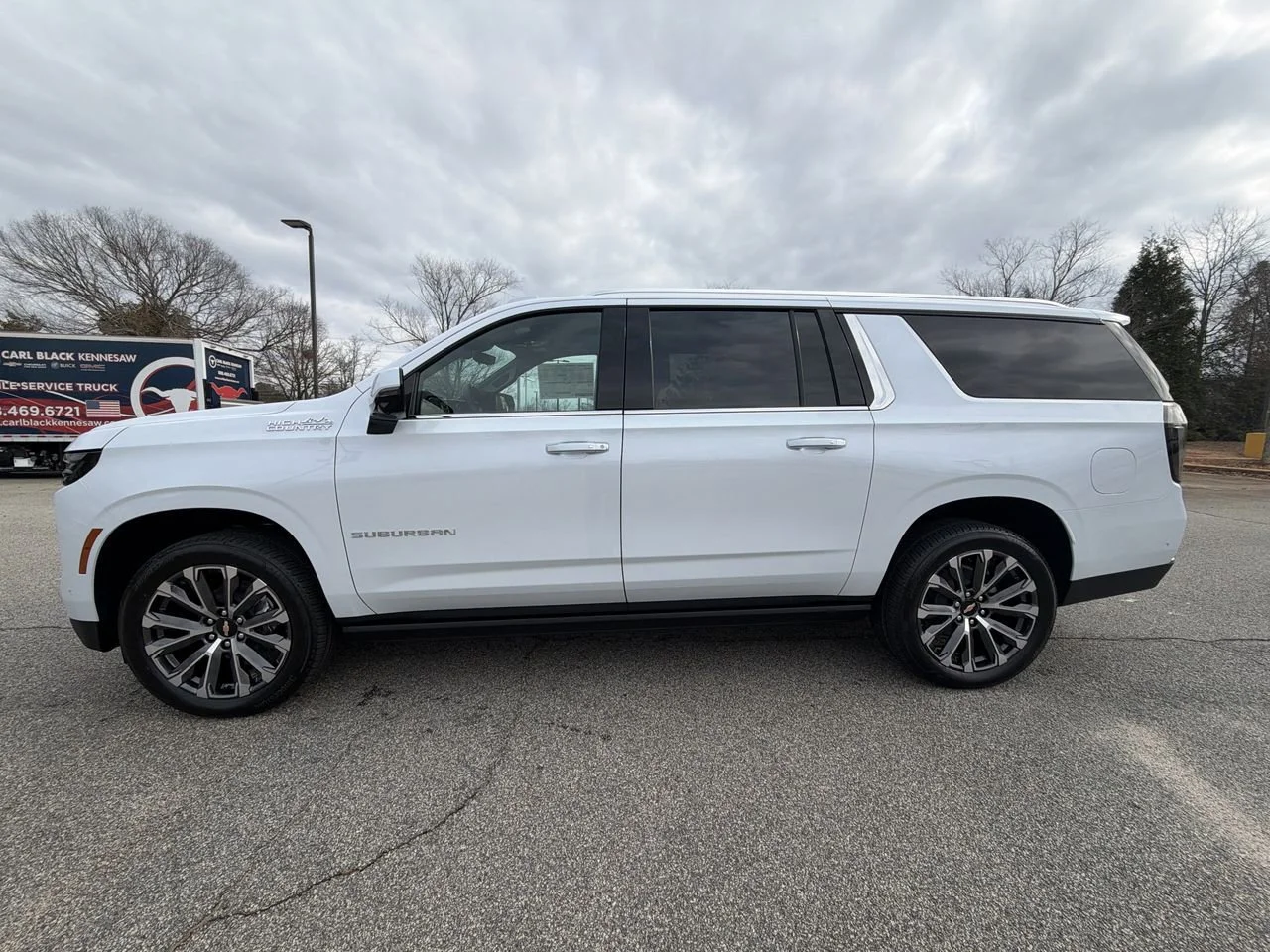 New 2026 Polar White Tricoat Chevrolet High Country image 5