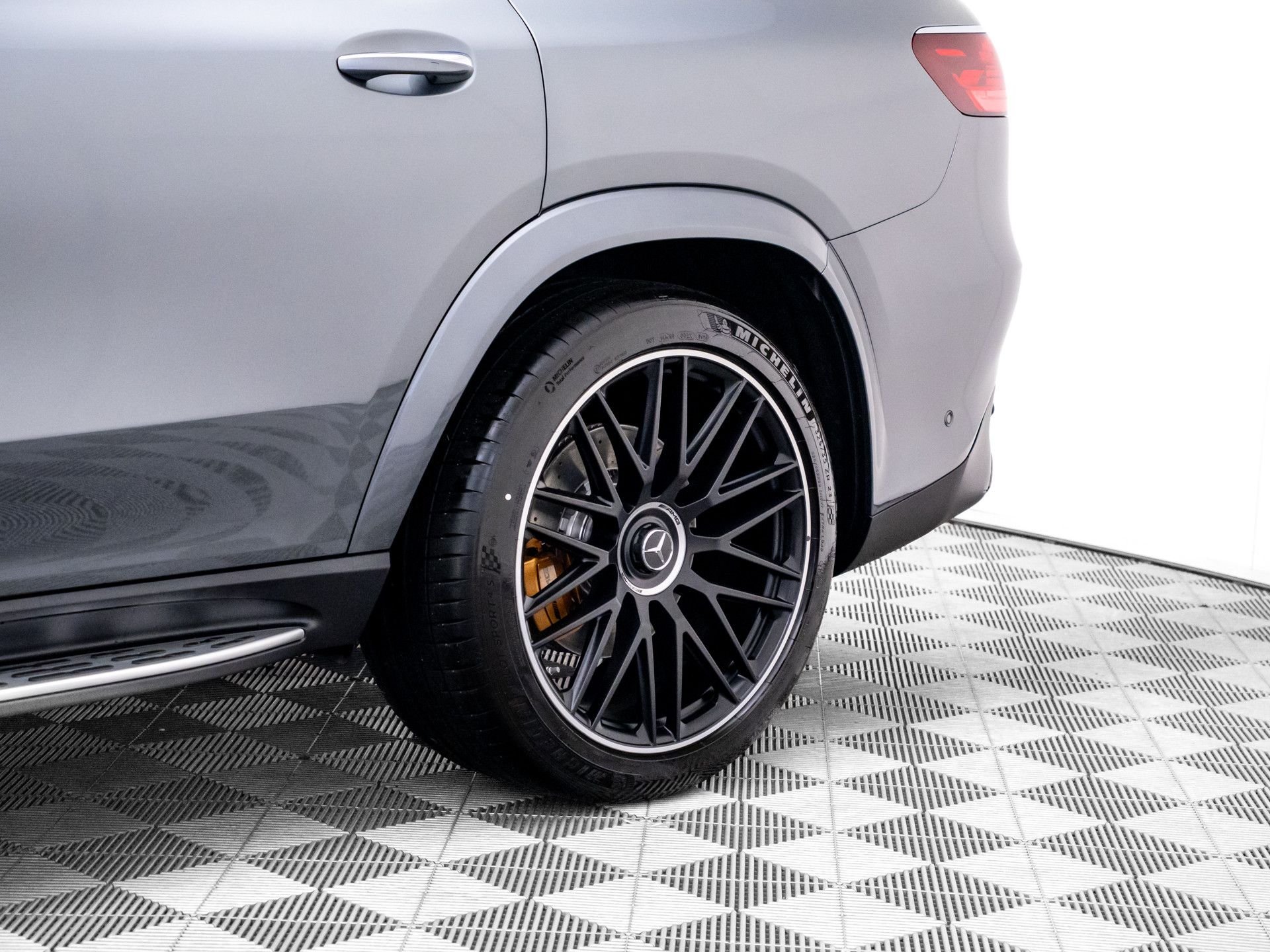 New 2026 Selenite Grey Metallic Mercedes-Benz GLS 63 AMG® image 37