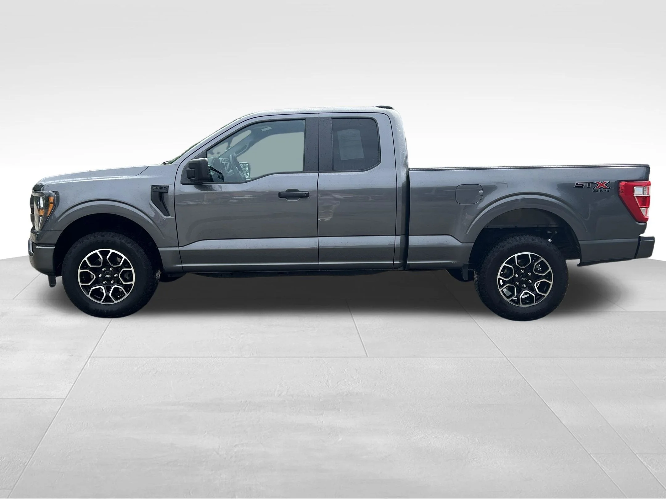 Used 2023 Gray Ford XL image 10