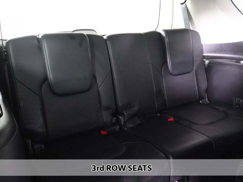 Used 2019 White Nissan SL image 9