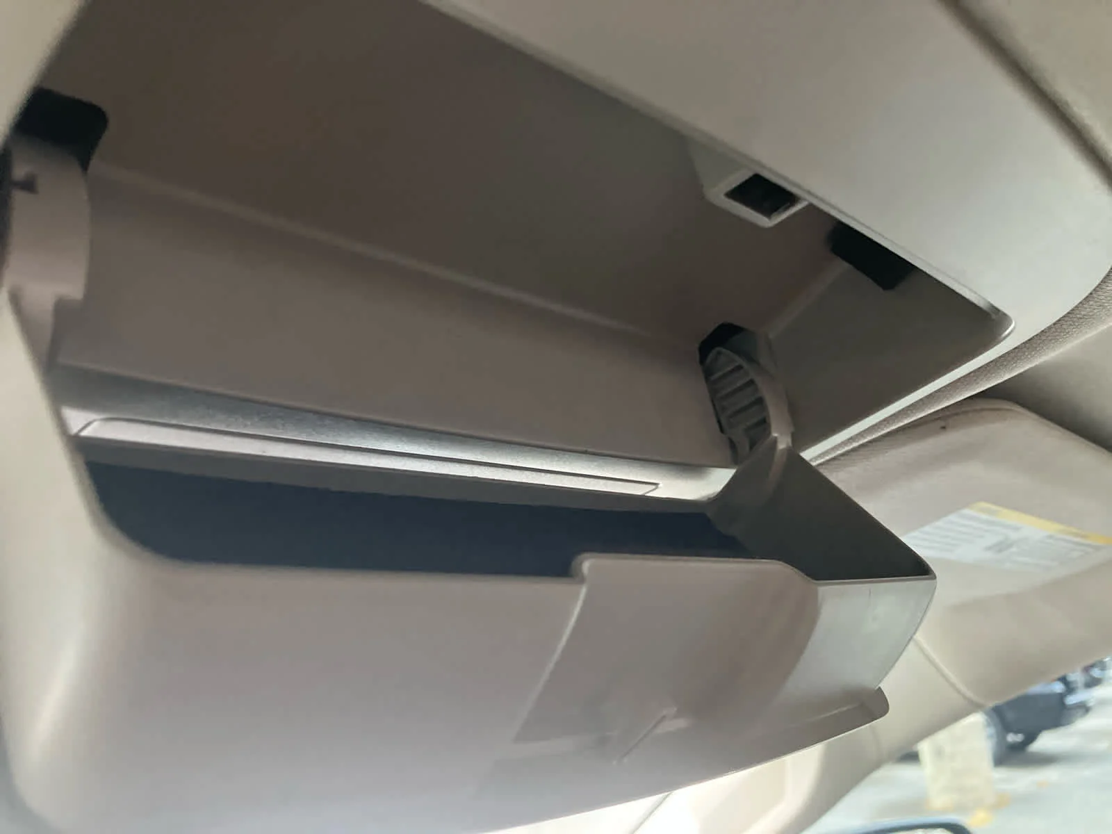 Used 2021 Summit White GMC 4WD AT4 w/Leather image 21