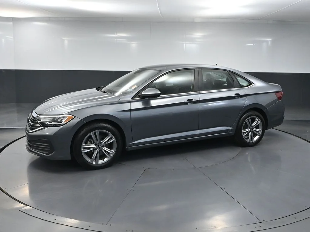 Used 2024 Gray Volkswagen 1.5T SE image 10