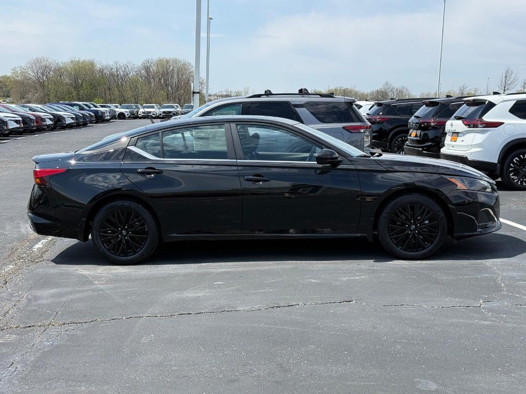 Used 2026 Black Nissan 2.5 SV image 2