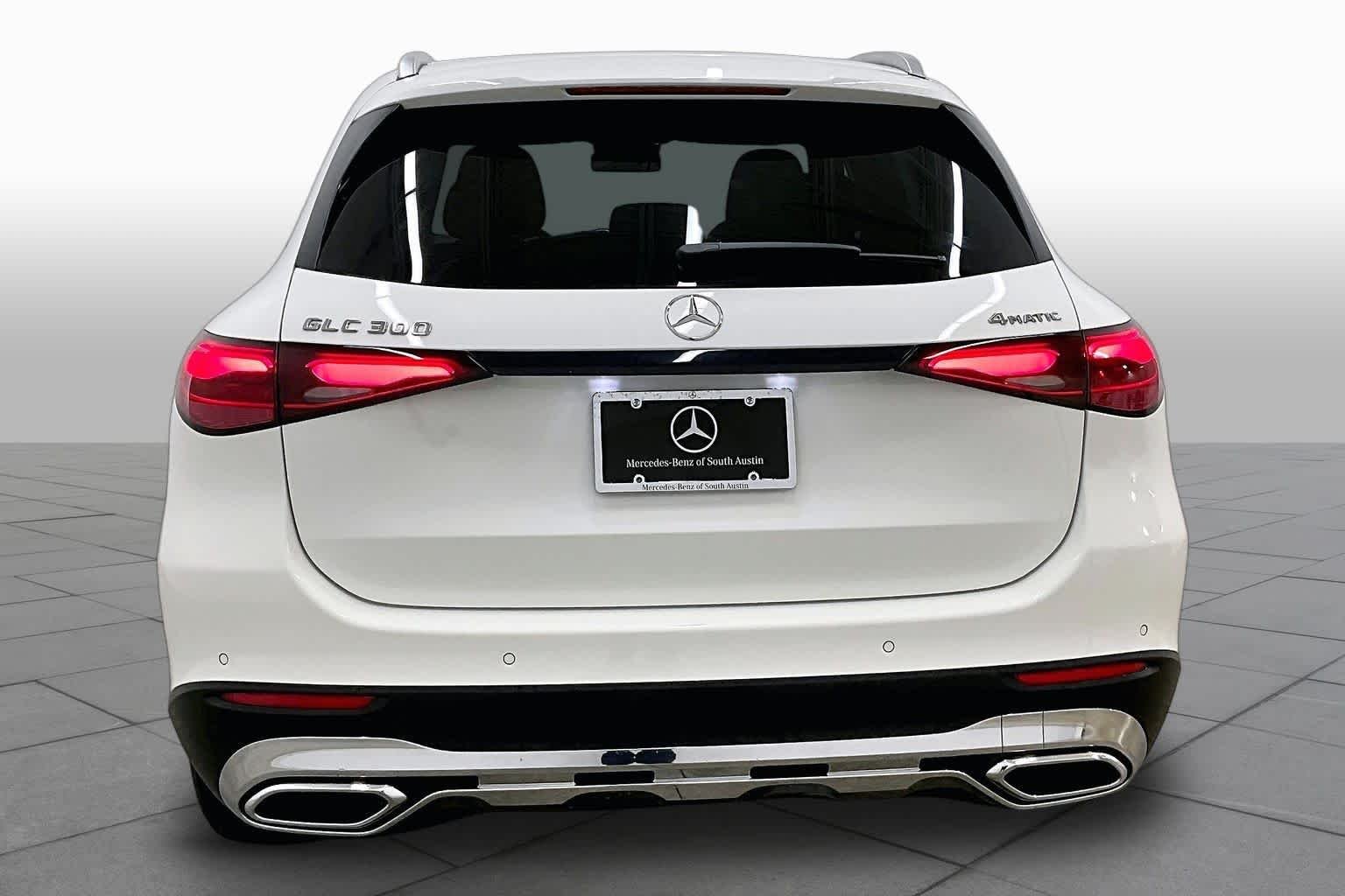 Used 2025 Polar White Mercedes-Benz GLC 300 image 5