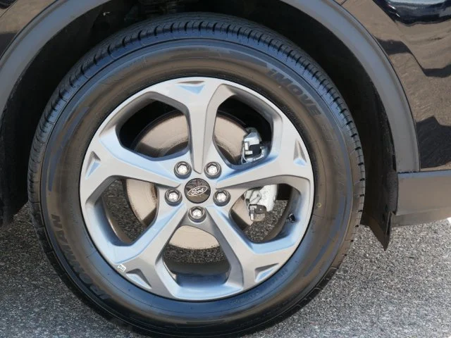Used 2025 Black Metallic Ford ST-Line Select image 9