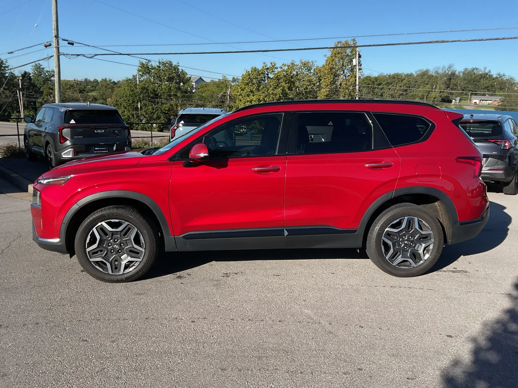 Used 2022 Calypso Red Hyundai Limited image 6