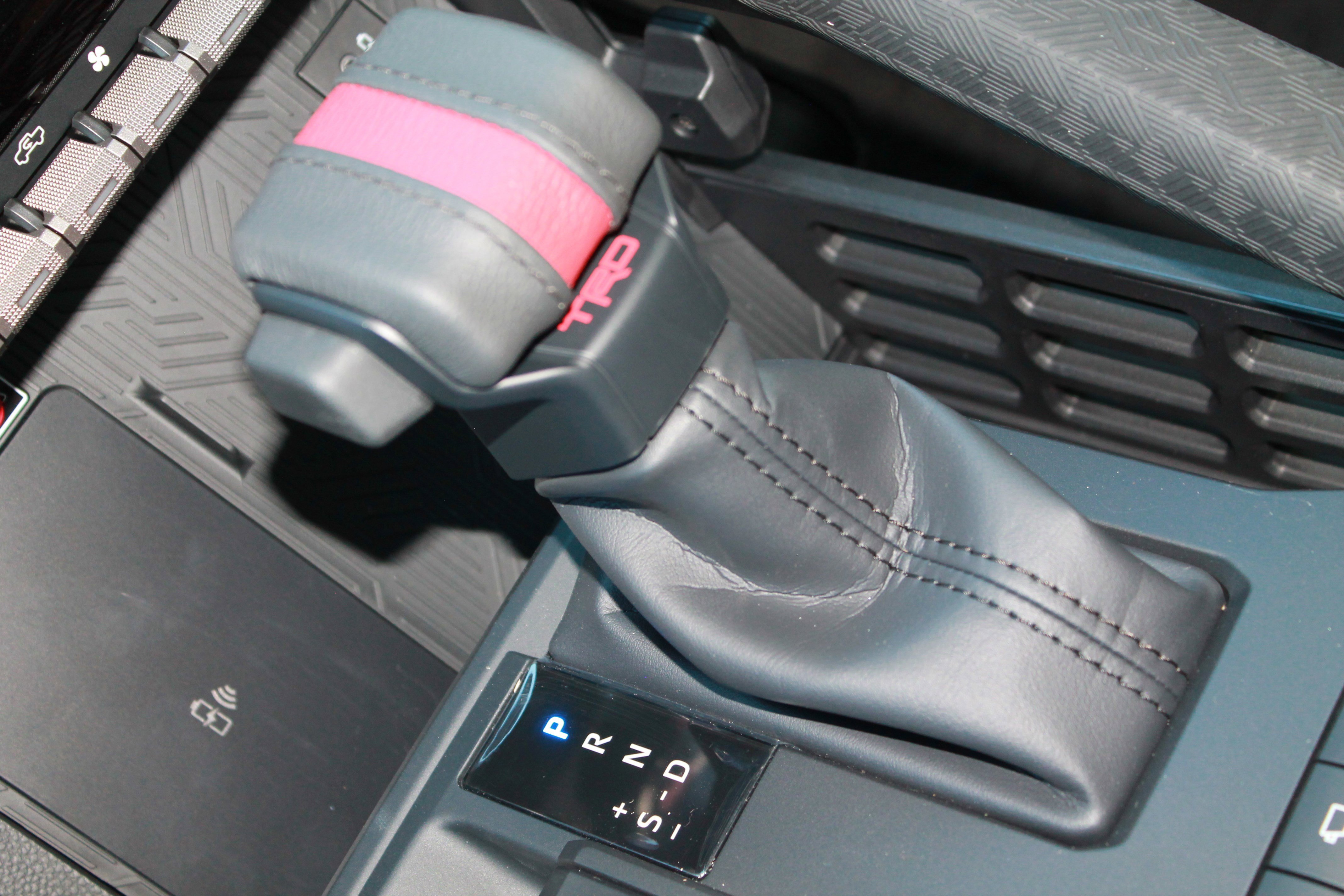 2025 Toyota Tacoma TRD Pro - Photo 44