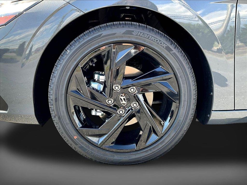 New 2026 Gray Hyundai SEL Sport Plus image 26