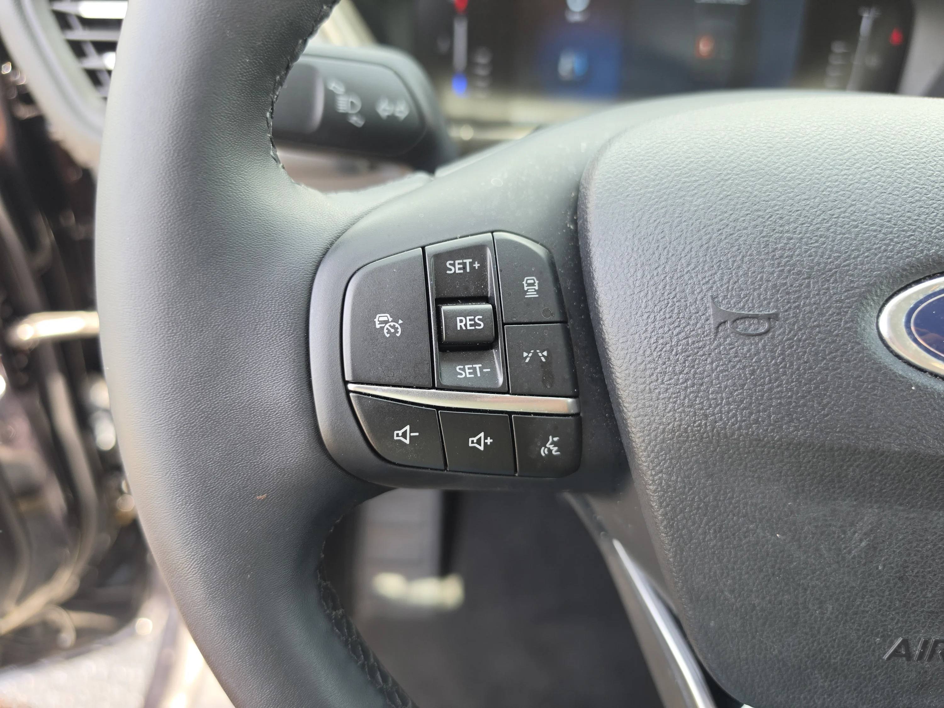 Used 2024 Agate Black Metallic Ford Active image 33