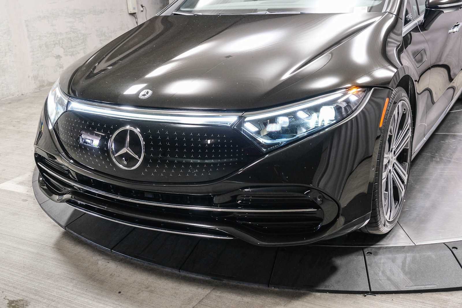 Certified Used 2022 Onyx  Black Metallic Mercedes-Benz EQS 450+ image 11