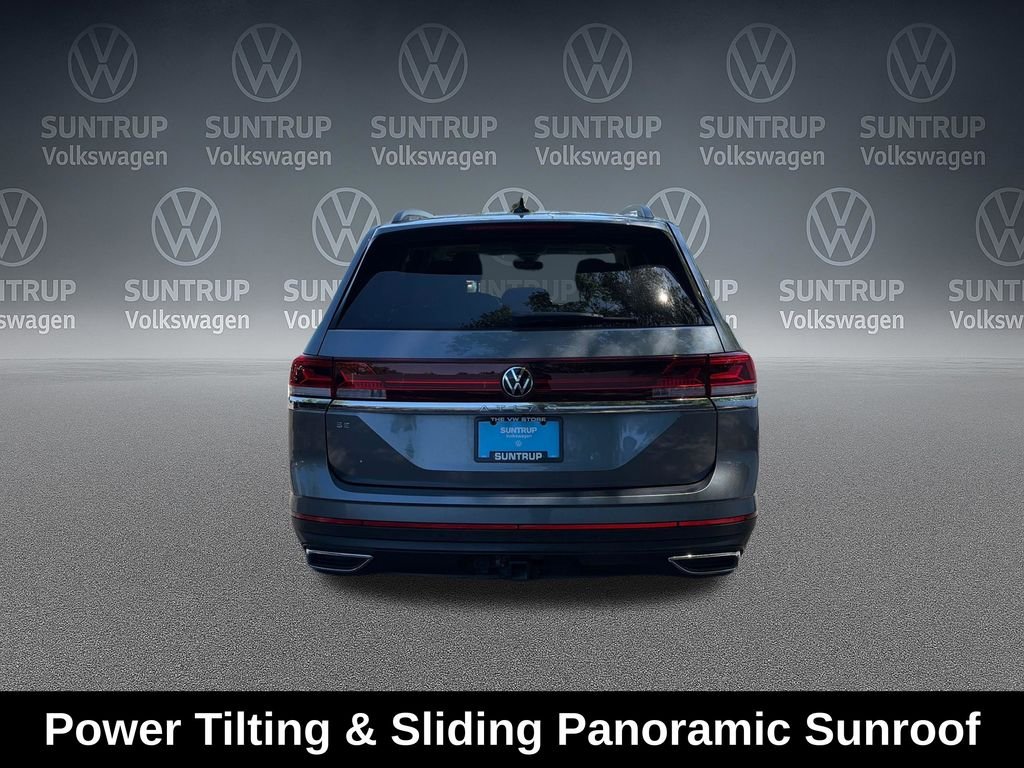 Used 2024 Gray Volkswagen 2.0T SE w/Technology image 15