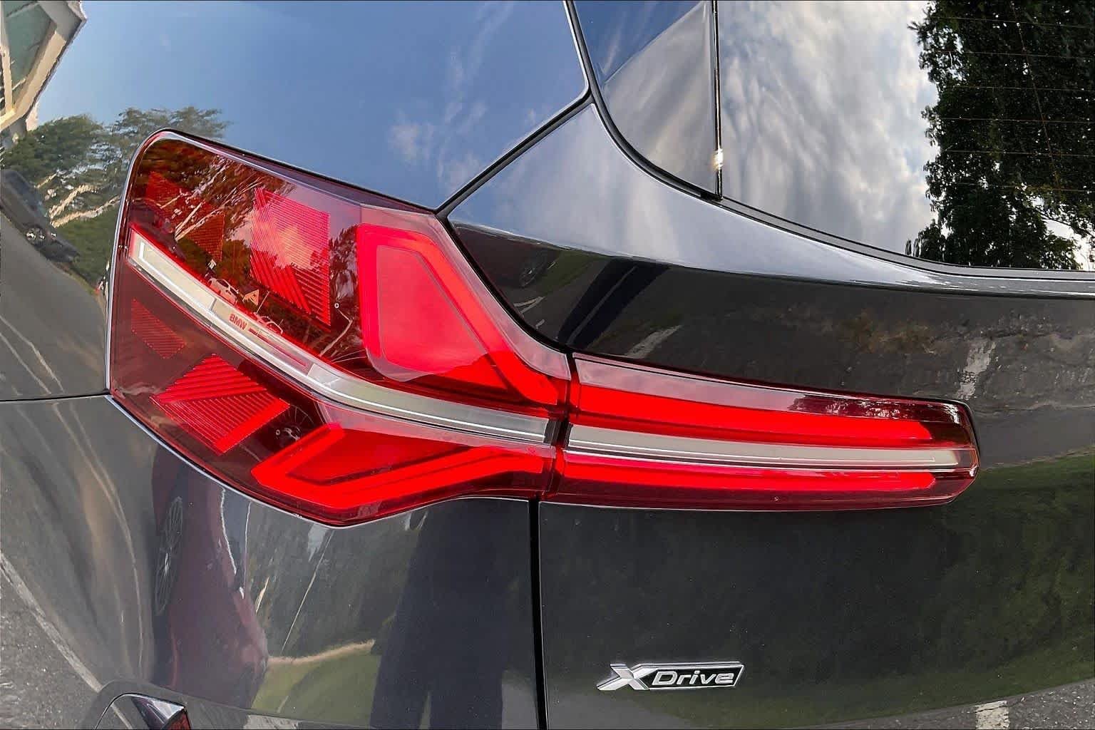 New 2026 Dark Graphite Metallic BMW 30 xDrive image 14