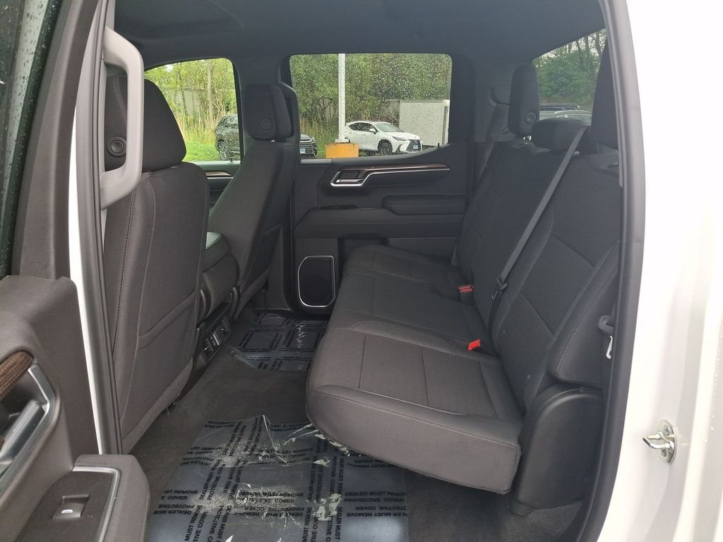 Used 2026 White Chevrolet LT image 24