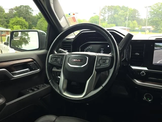 Used 2022 Silver GMC SLT image 38
