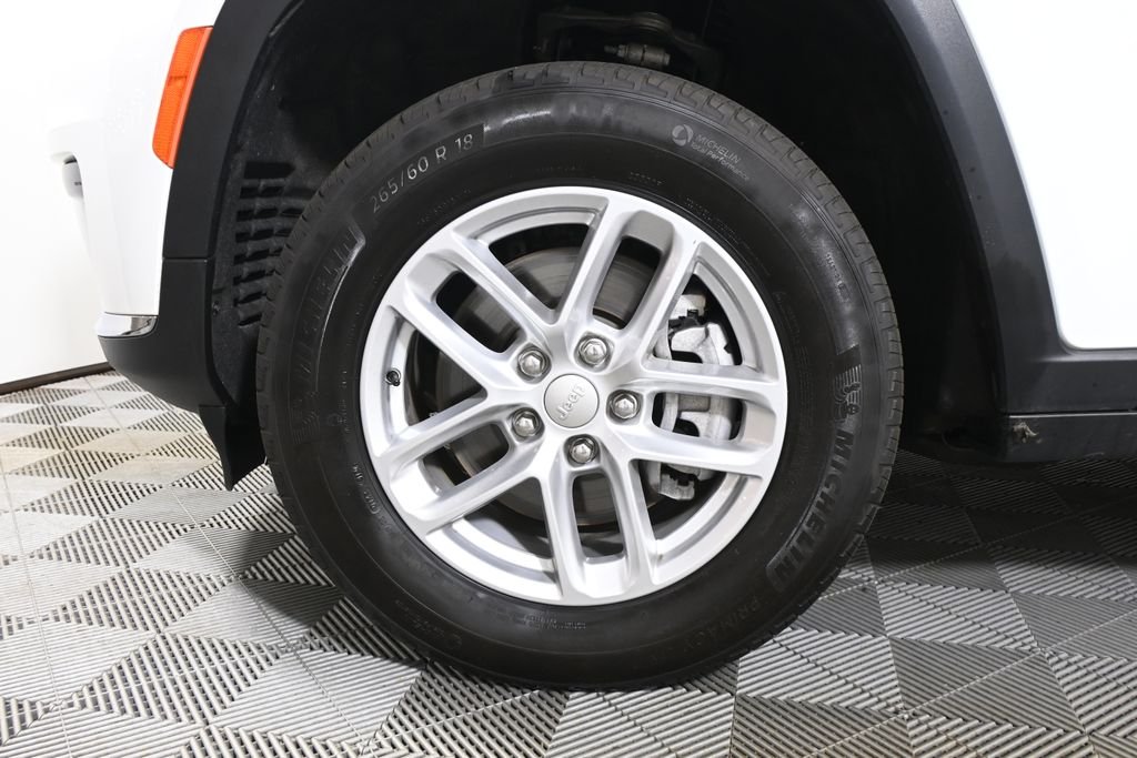 2024 Jeep Grand Cherokee L Laredo - Photo 12