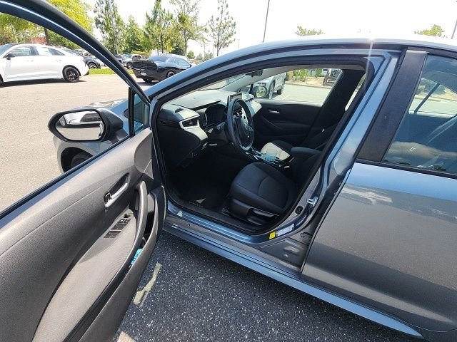 Used 2020 Blue Toyota LE image 20