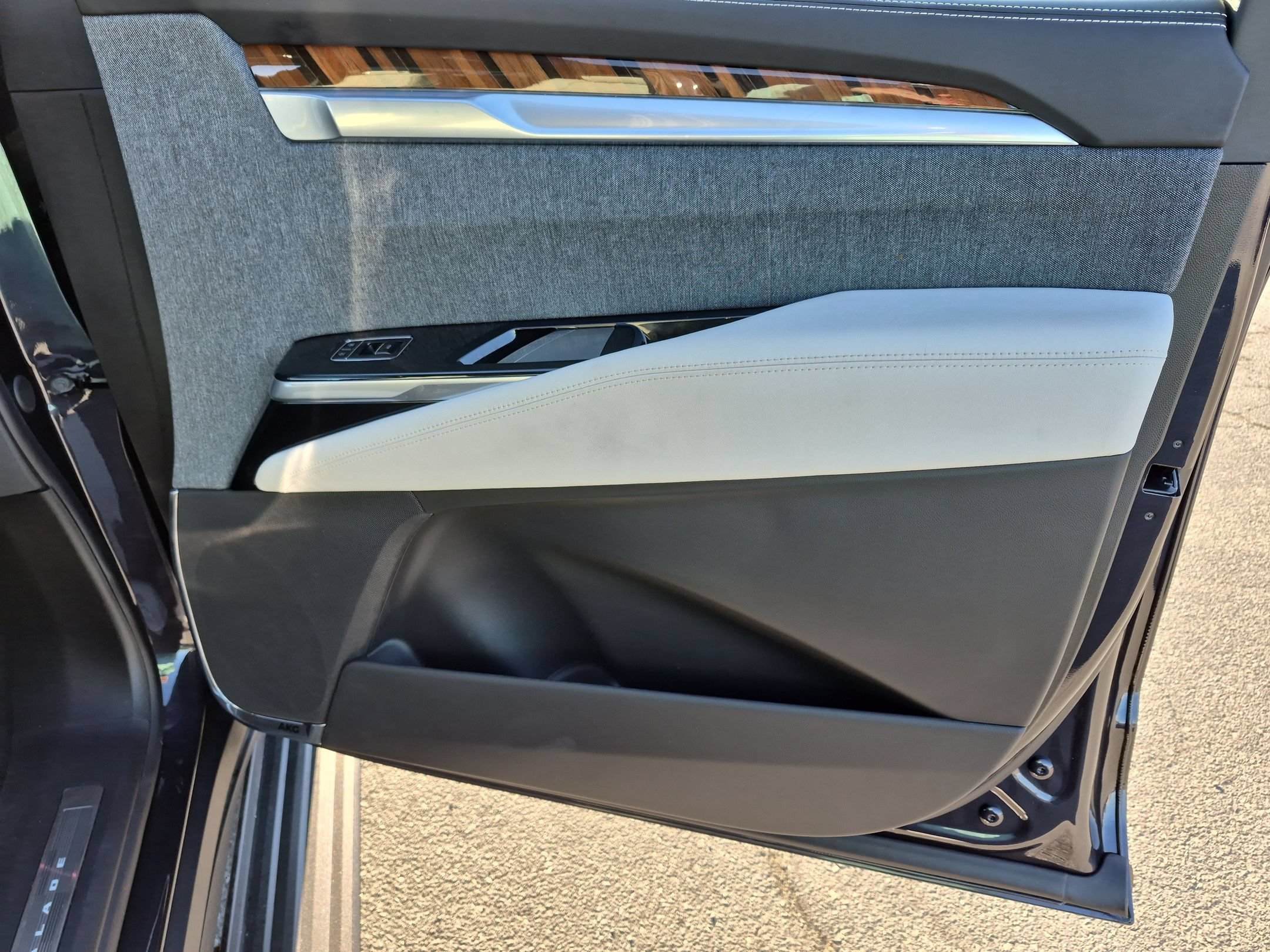 New 2026 Galactic Gray Metallic Cadillac Platinum Sport image 36