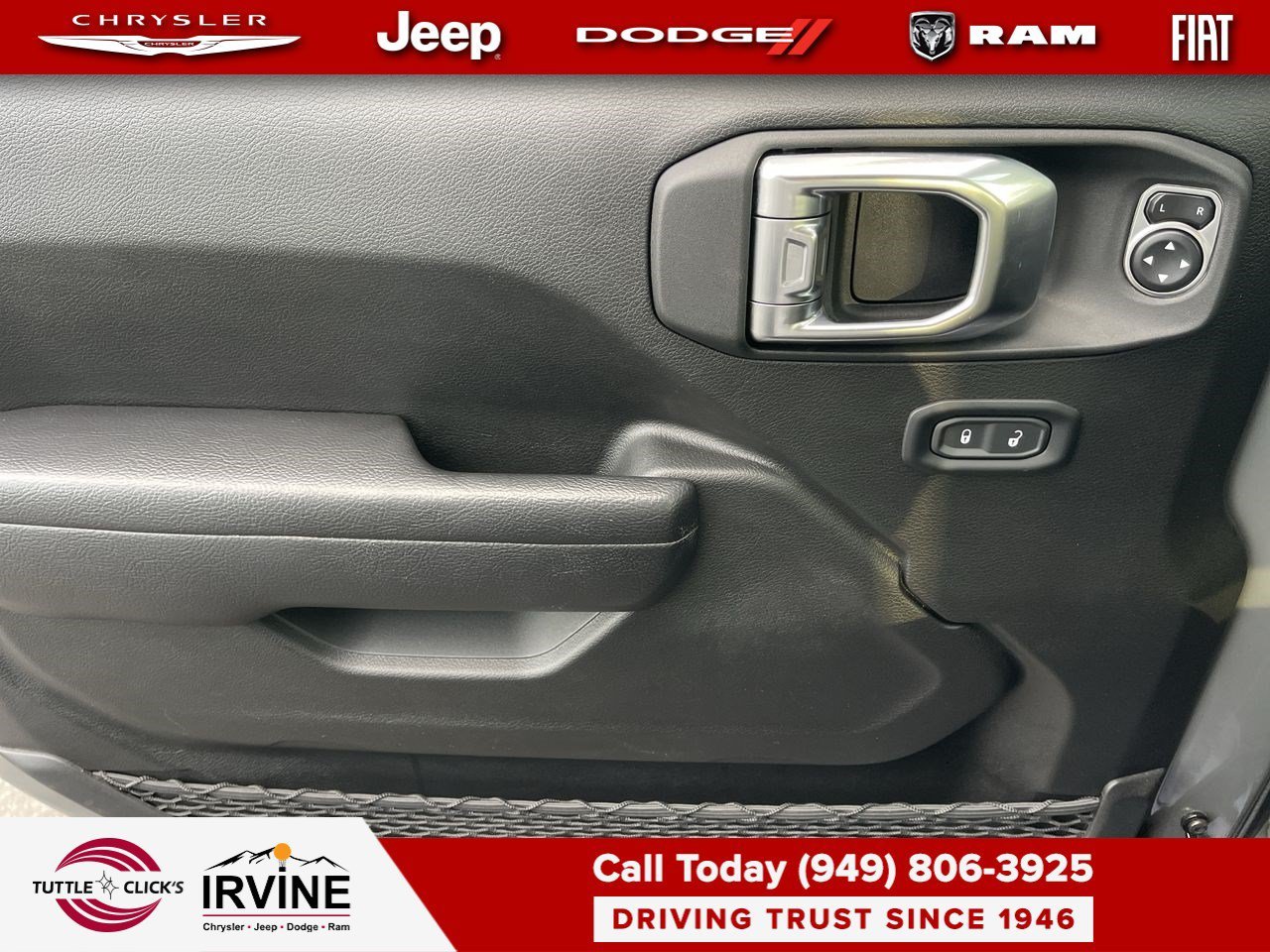 Used 2023 Sting-Gray Clearcoat Jeep Rubicon image 24