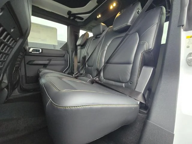 New 2025 Oxford White Ford Badlands® image 44