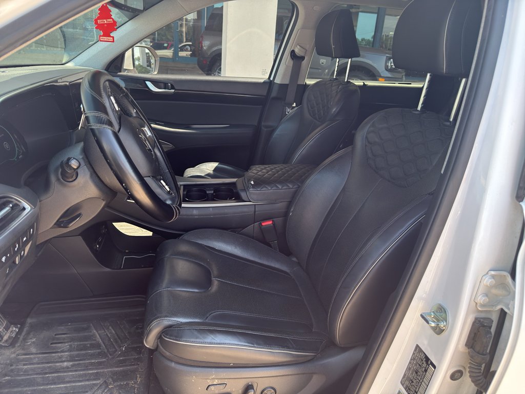 Used 2021 Hyper White Hyundai Limited image 2