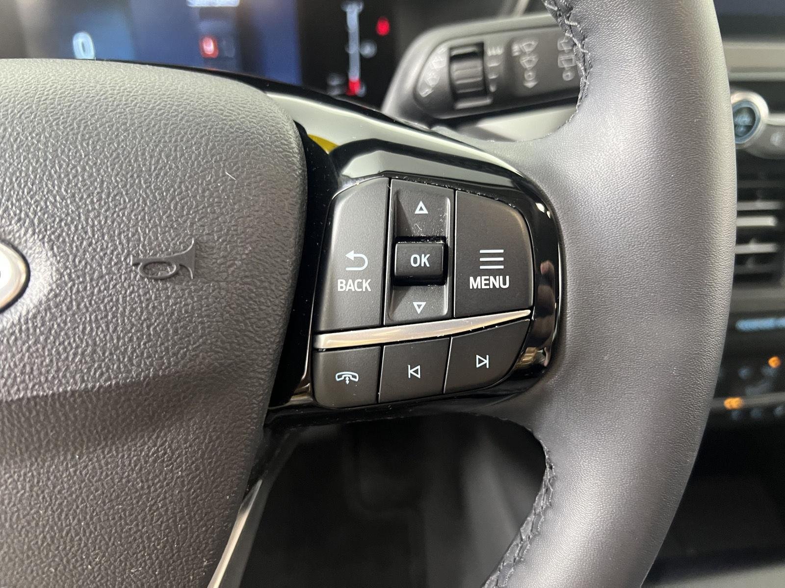 Used 2023 Carbonized Gray Ford Active image 15