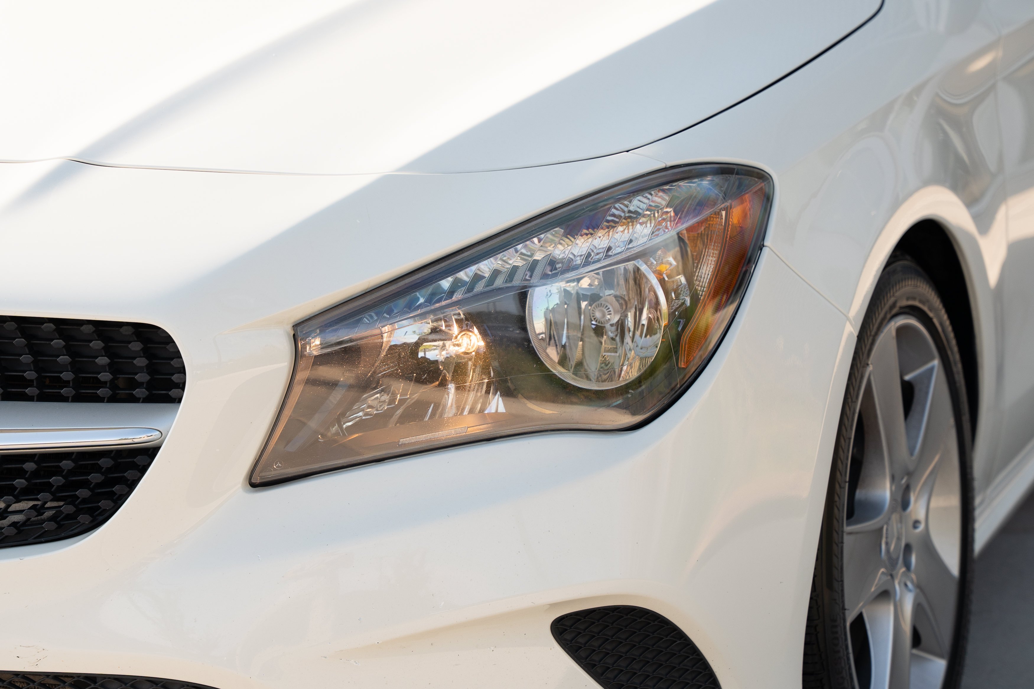 Used 2017 Cirrus White Mercedes-Benz CLA 250 image 28